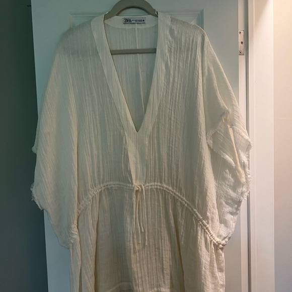 Zara blouse - Picture 1 of 2